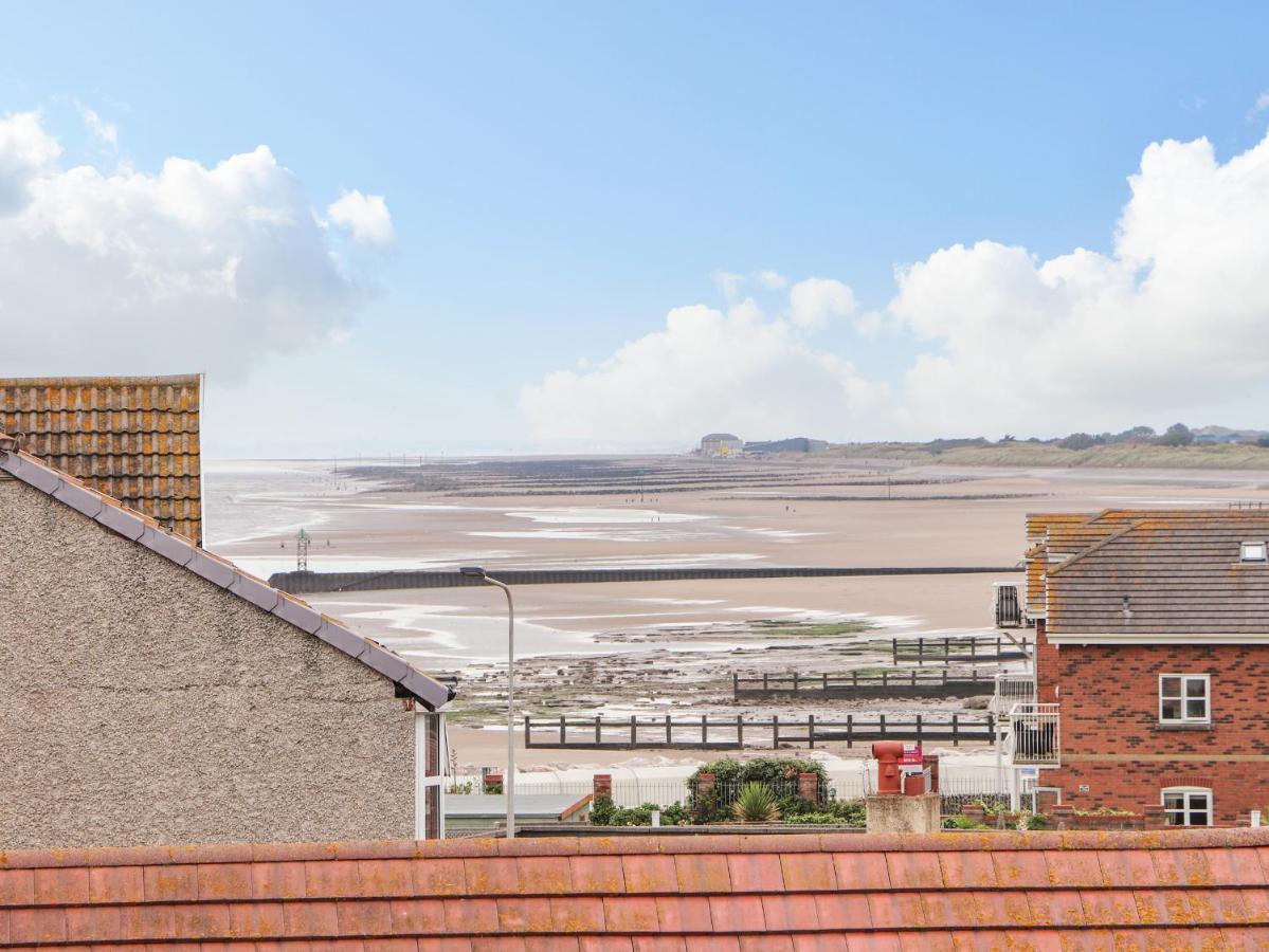 Ty Uchaf Apartment Rhyl Exterior photo